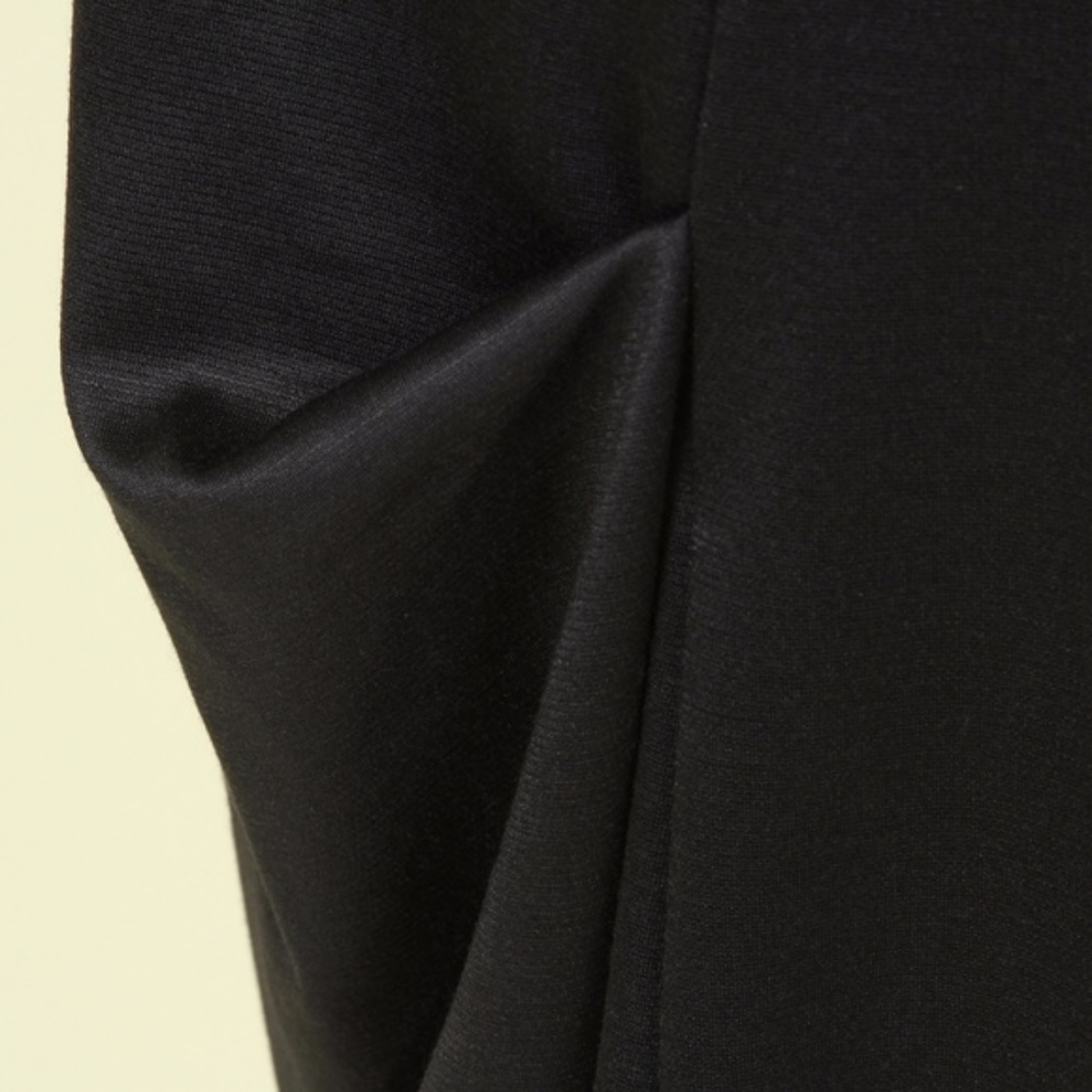 Plus Size Black Ruched Sides Sleeveless Maxi Dress - Picture 3 of 5